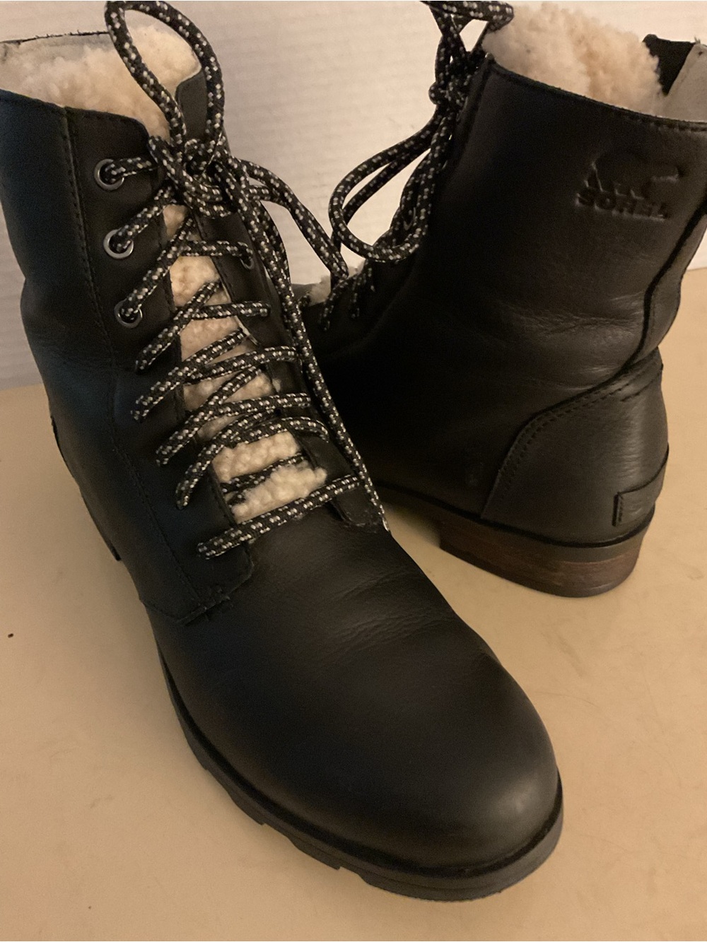 Sorel women Black Leather Lace-Up waterproof Emelie combat Boots US9.5